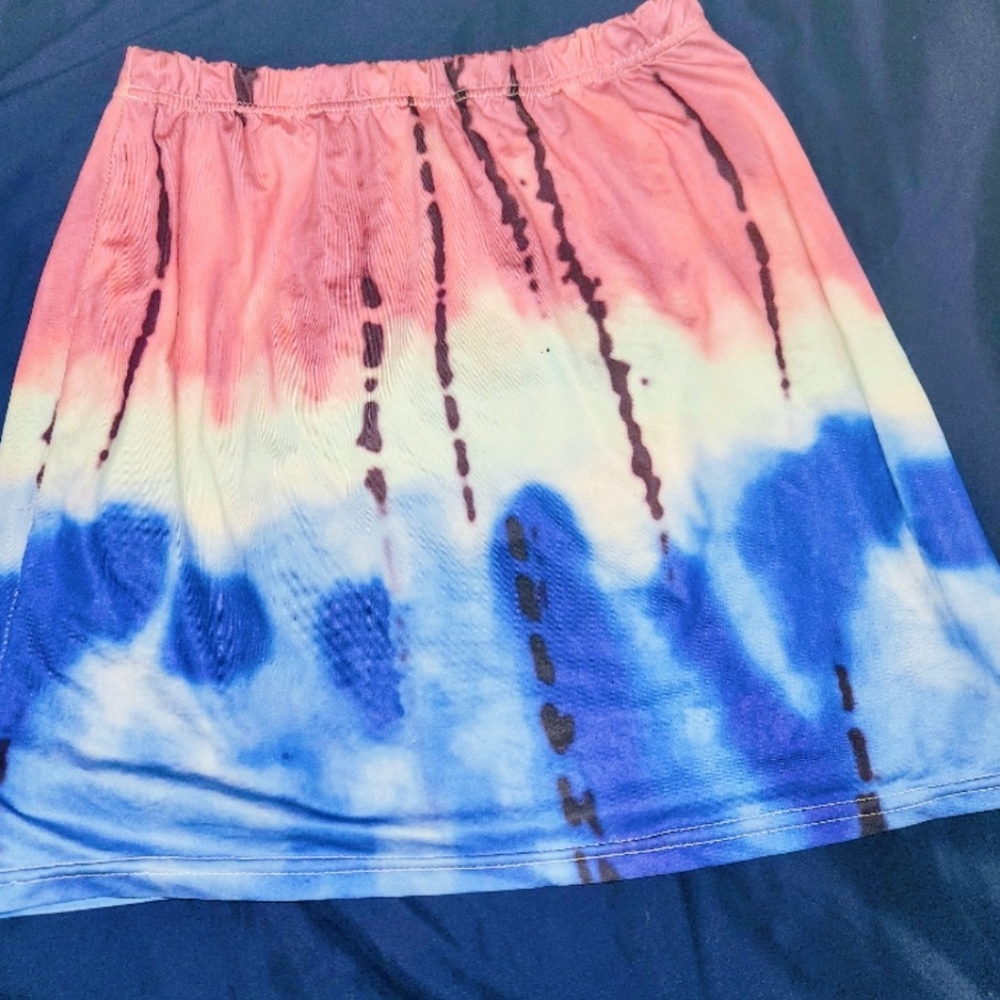 Mini skirt.